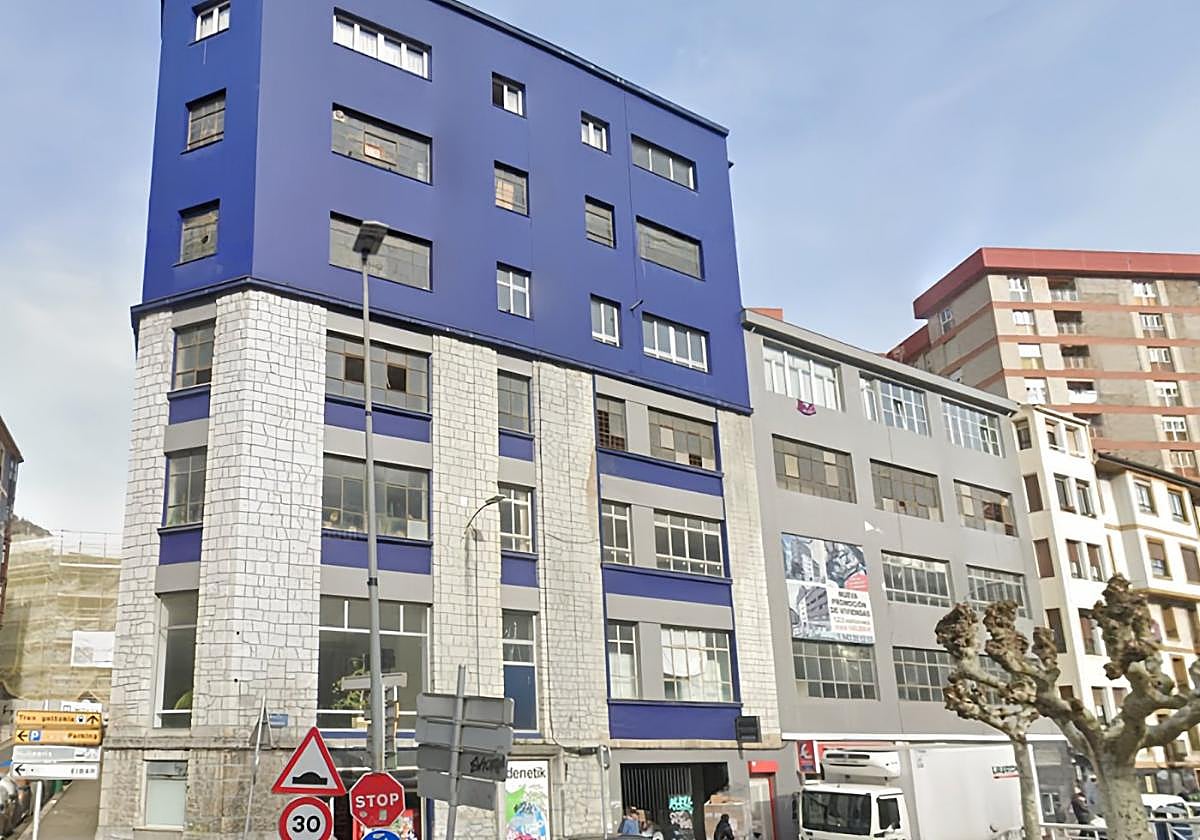 El edificio Beistegi, antigua fábrica de Beistegui Hermanos (BH), que se convertirá en viviendas.