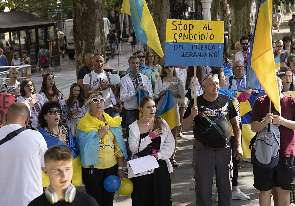 La protesta se ha celebrado esta mañana en el Boulevard de Donostia.