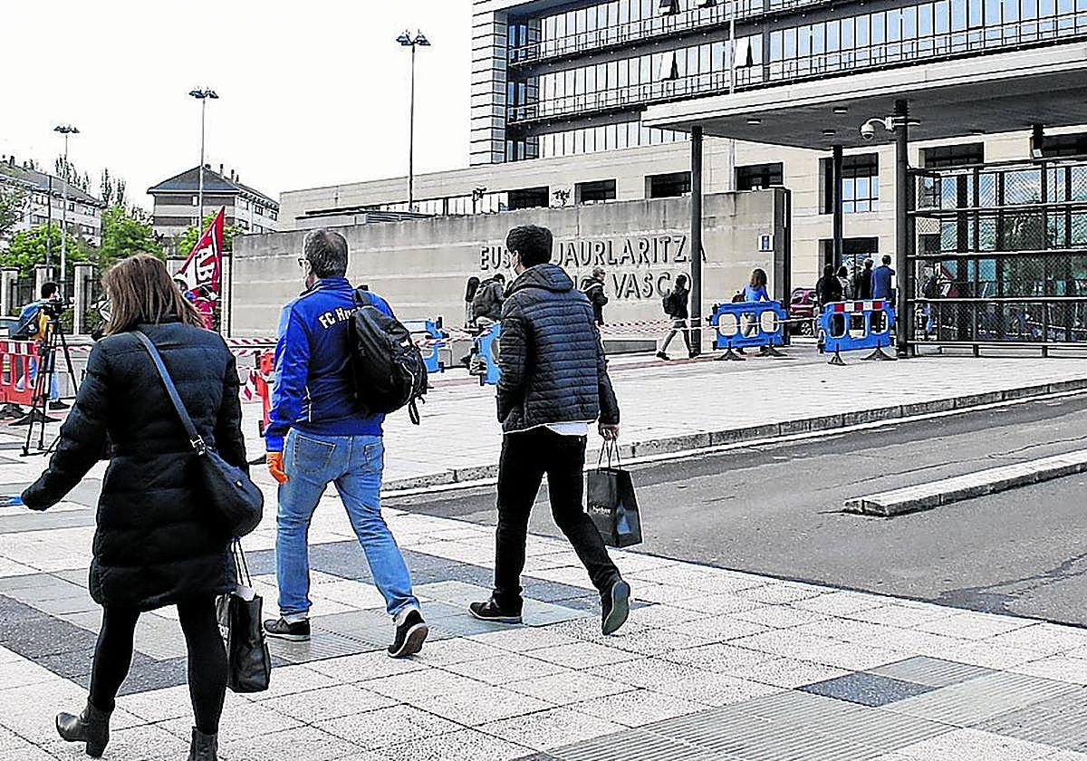 El Gobierno Vasco ingresa 110 millones de euros por los intereses de sus cuentas corrientes