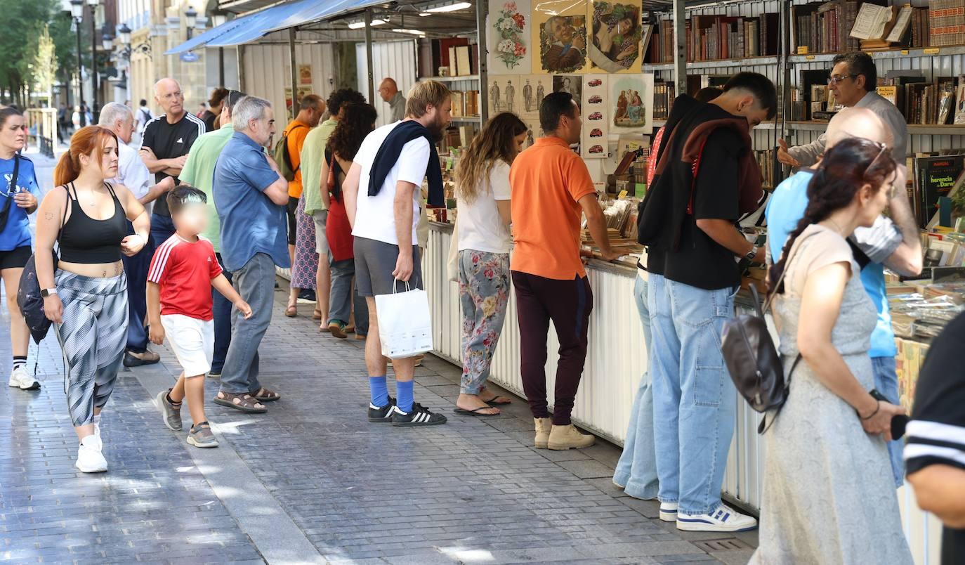 La feria del Libro Antiguo y de Ocasión, en imágenes