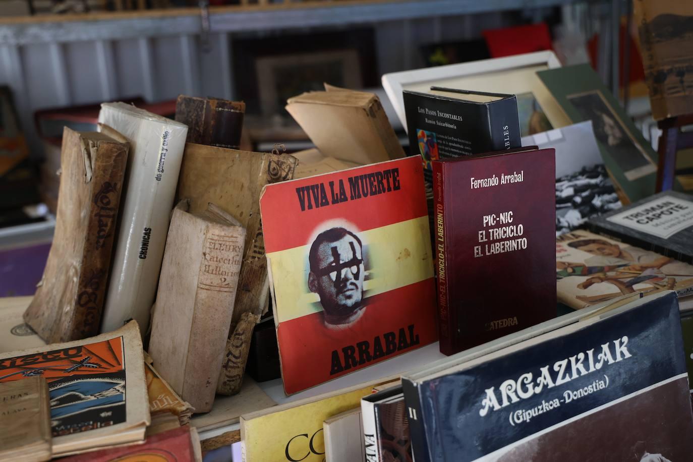 La feria del Libro Antiguo y de Ocasión, en imágenes