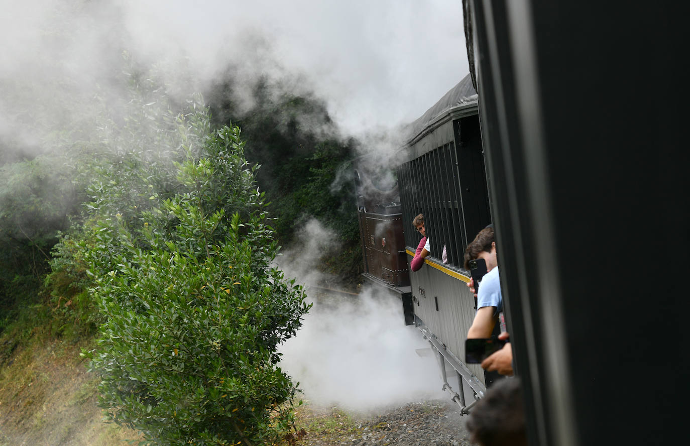 Las mejores imágenes del recorrido del tren de vapor entre Azpeitia y Lasao