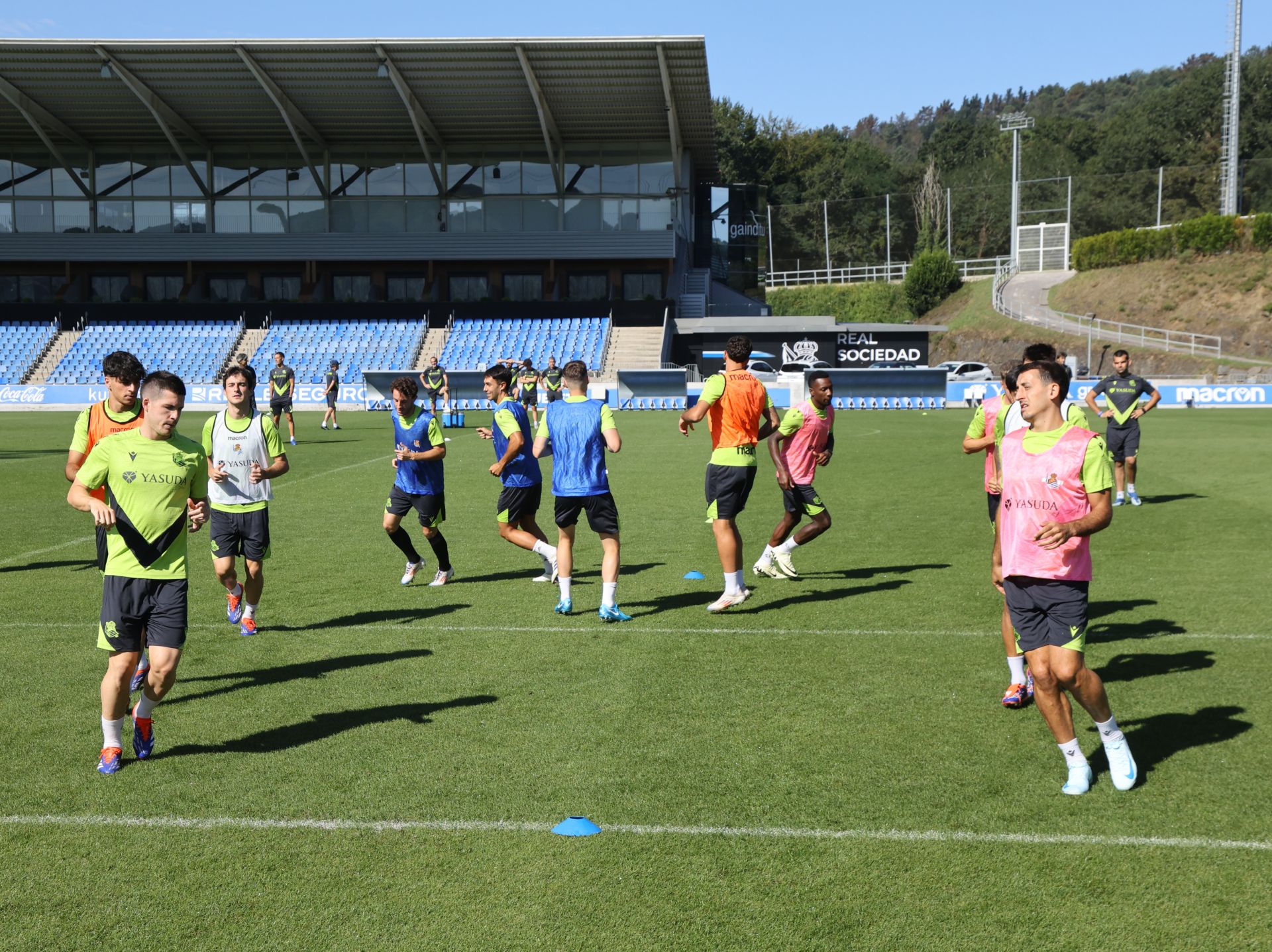 Imágenes del último entrenamiento de la Real Sociedad antes de recibir al Alavés