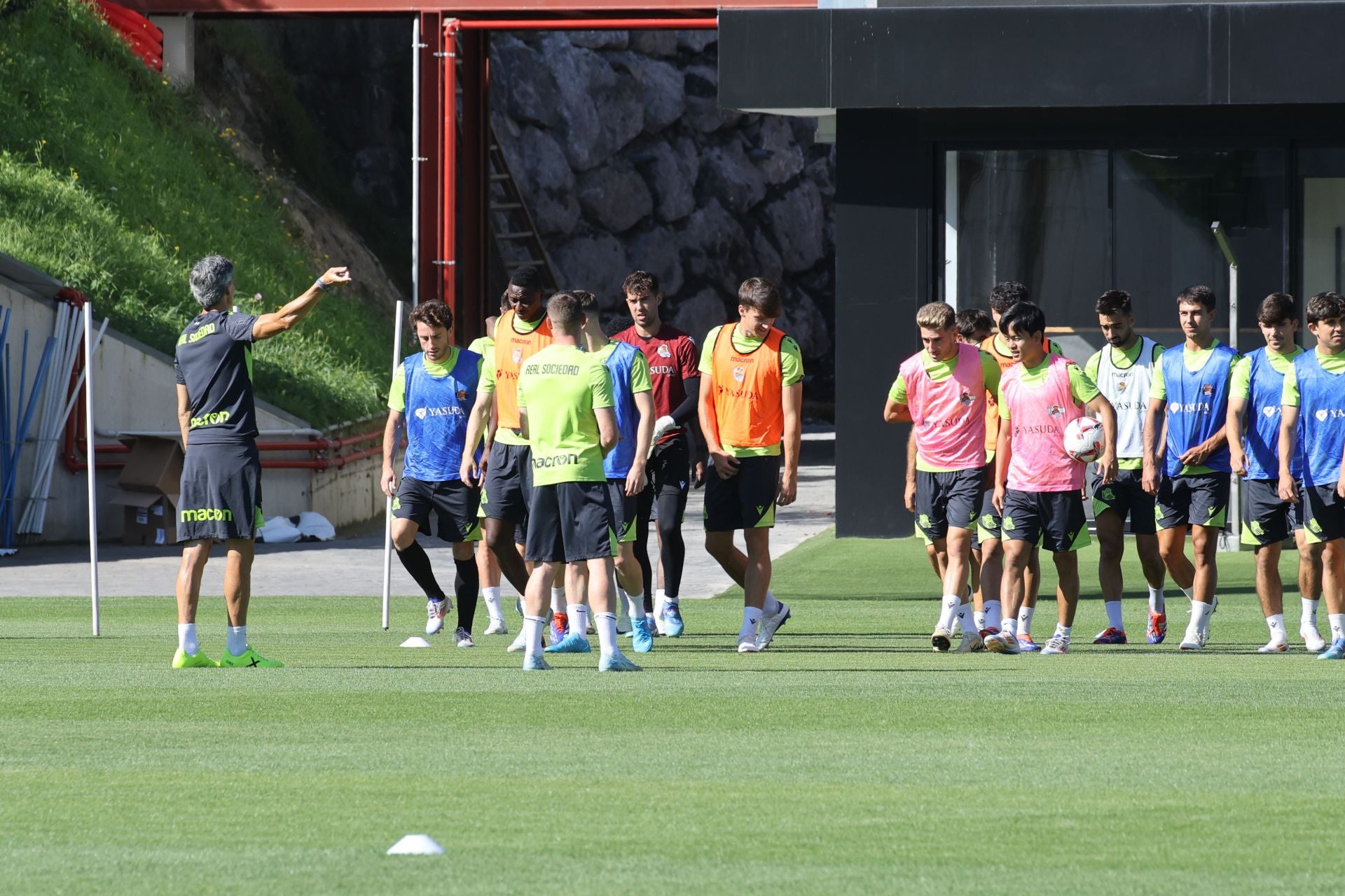 Imágenes del último entrenamiento de la Real Sociedad antes de recibir al Alavés