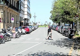 Se reordenará la movilidad de la zona y se instalarán las paradas de Lurraldebus en los aparcamientos del carril derecho.