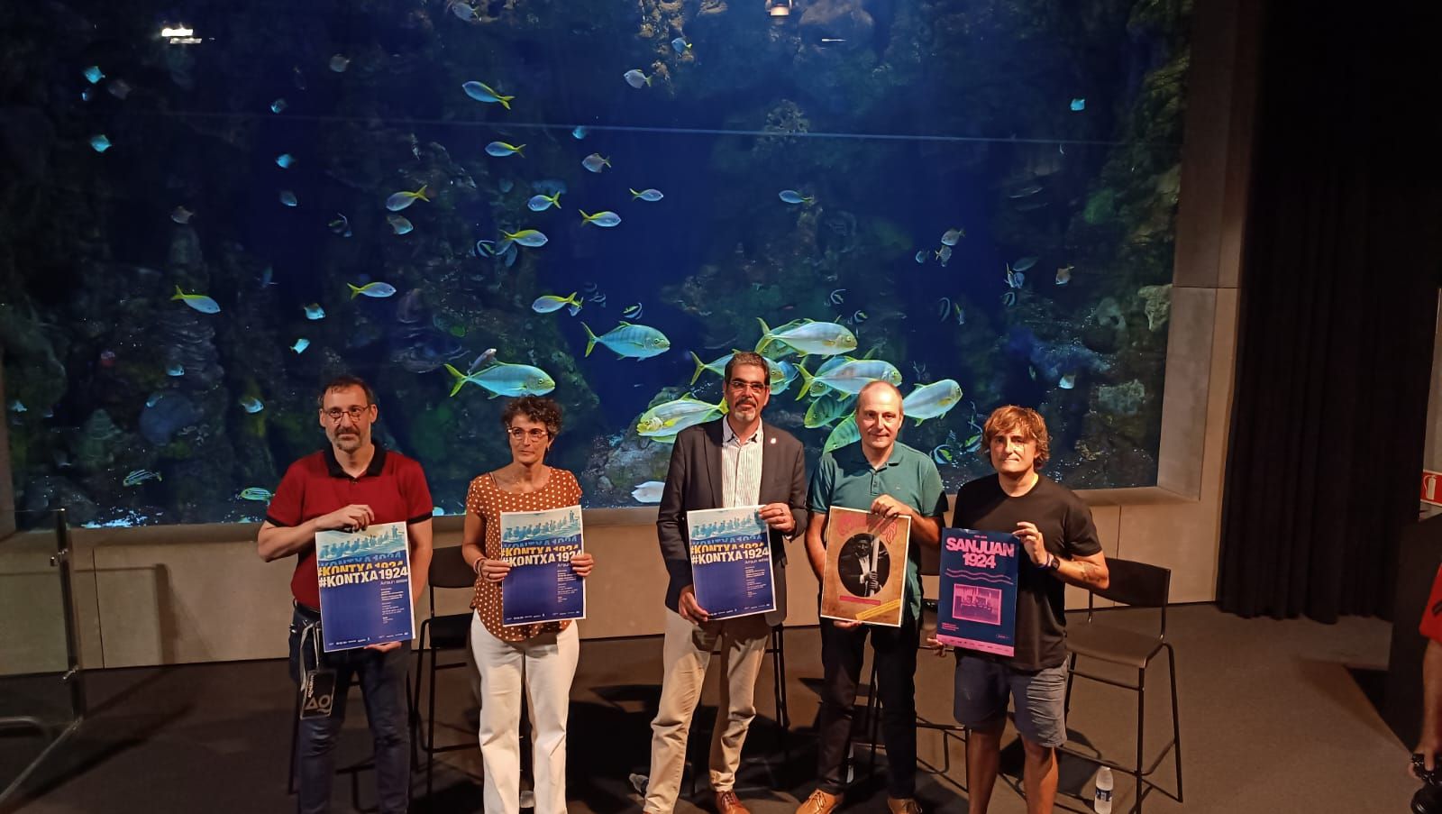 Alejandro Larrodé, María José Tellería, Eneko Goia, Xabier Alberdi y el bisnieto de Matxet.