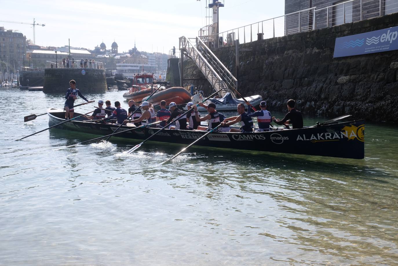 Las mejores fotos del entrenamiento de traineras a la víspera de la Bandera de La Concha