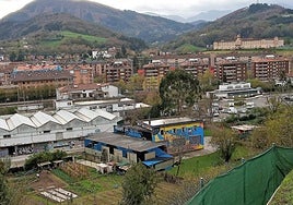 Vista parcial de la zona de San Esteban que vivirá una transformación importante con nuevas viviendas, equipamientos y zonas verdes, si se acaba aprobando el Plan para la zona.