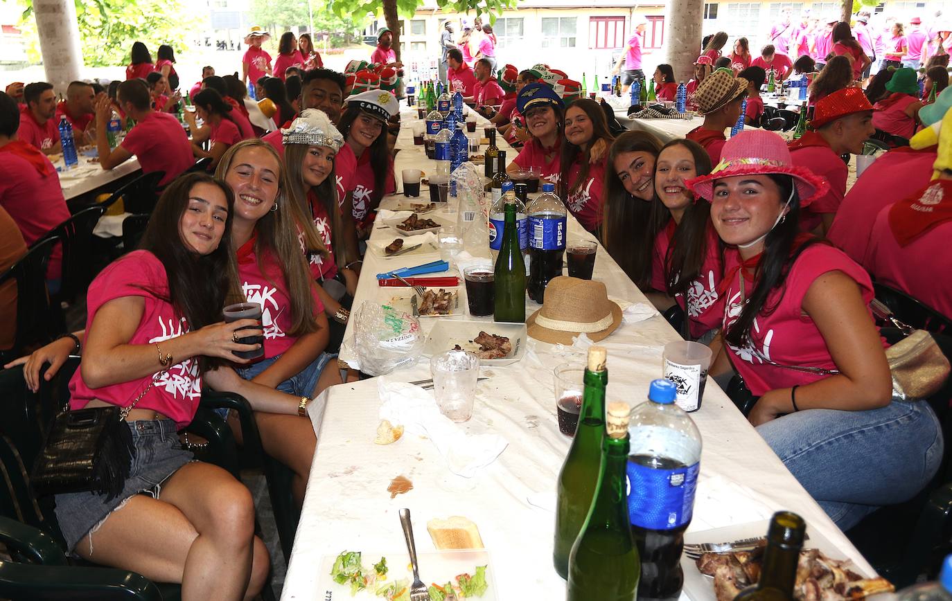 Las mejores imágenes del Día de la Adolescencia y la Juventud de las fiestas de San Bartolomé