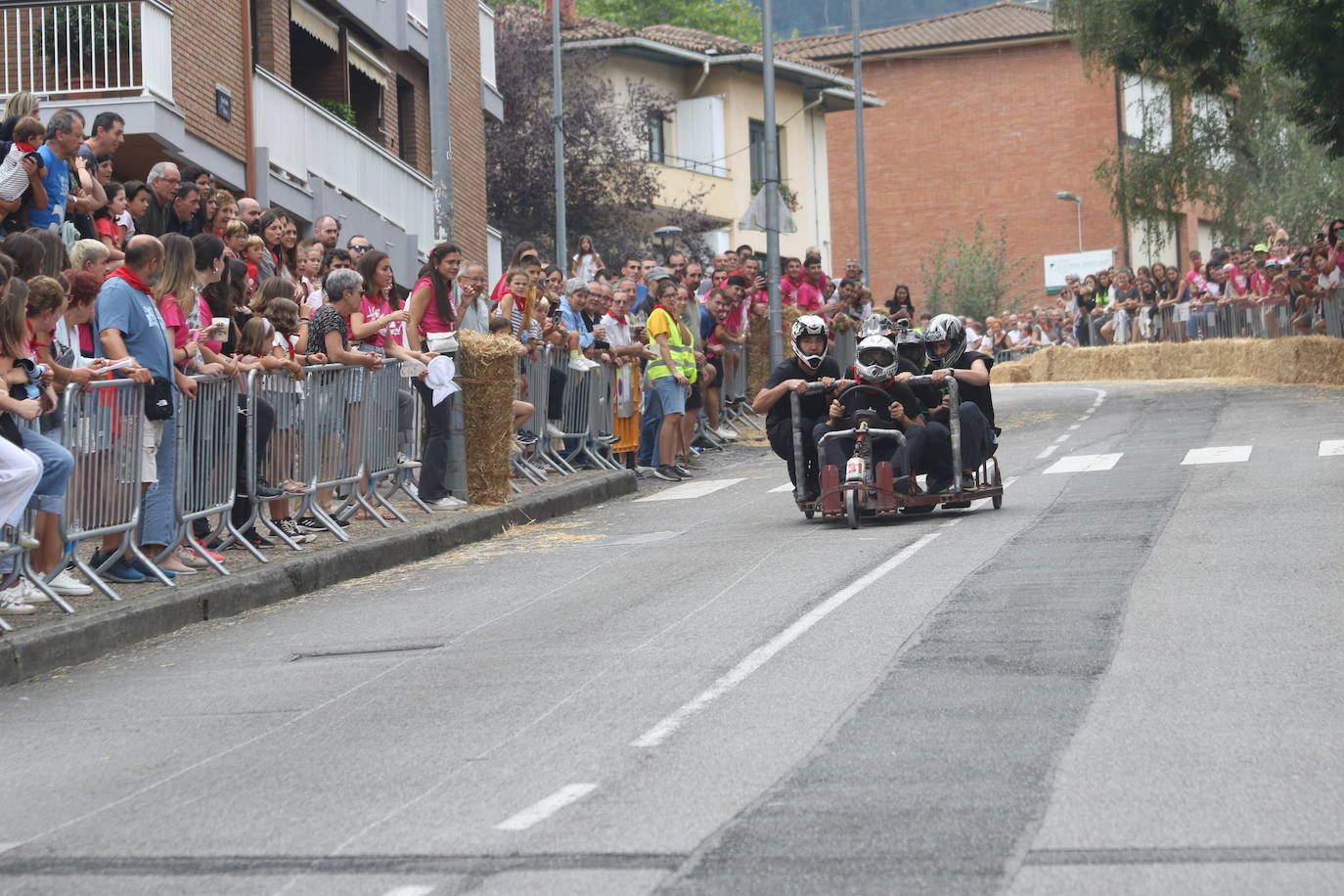 Las mejores imágenes del Día de la Adolescencia y la Juventud de las fiestas de San Bartolomé