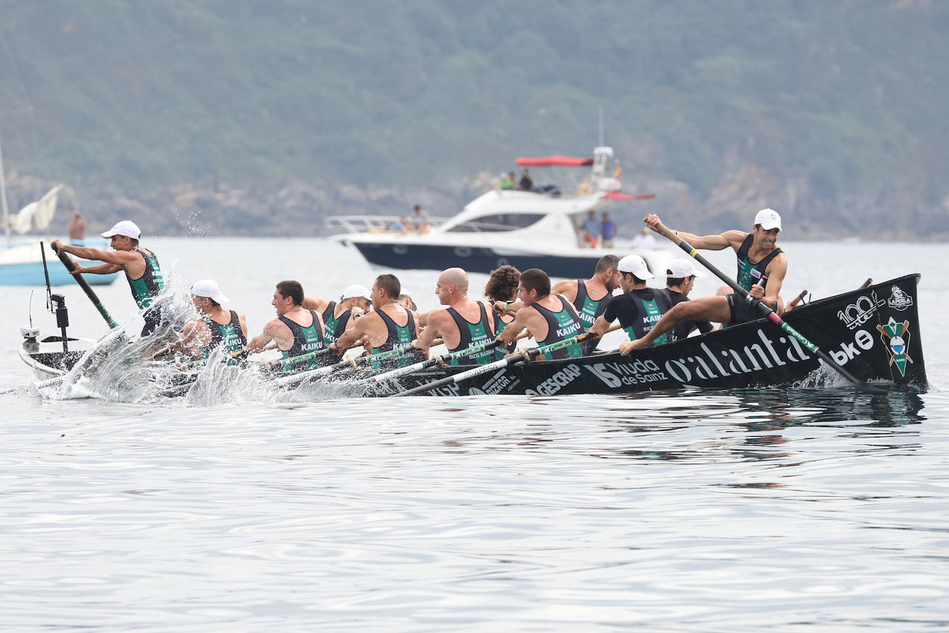 Las mejores imágenes de la regata masculina