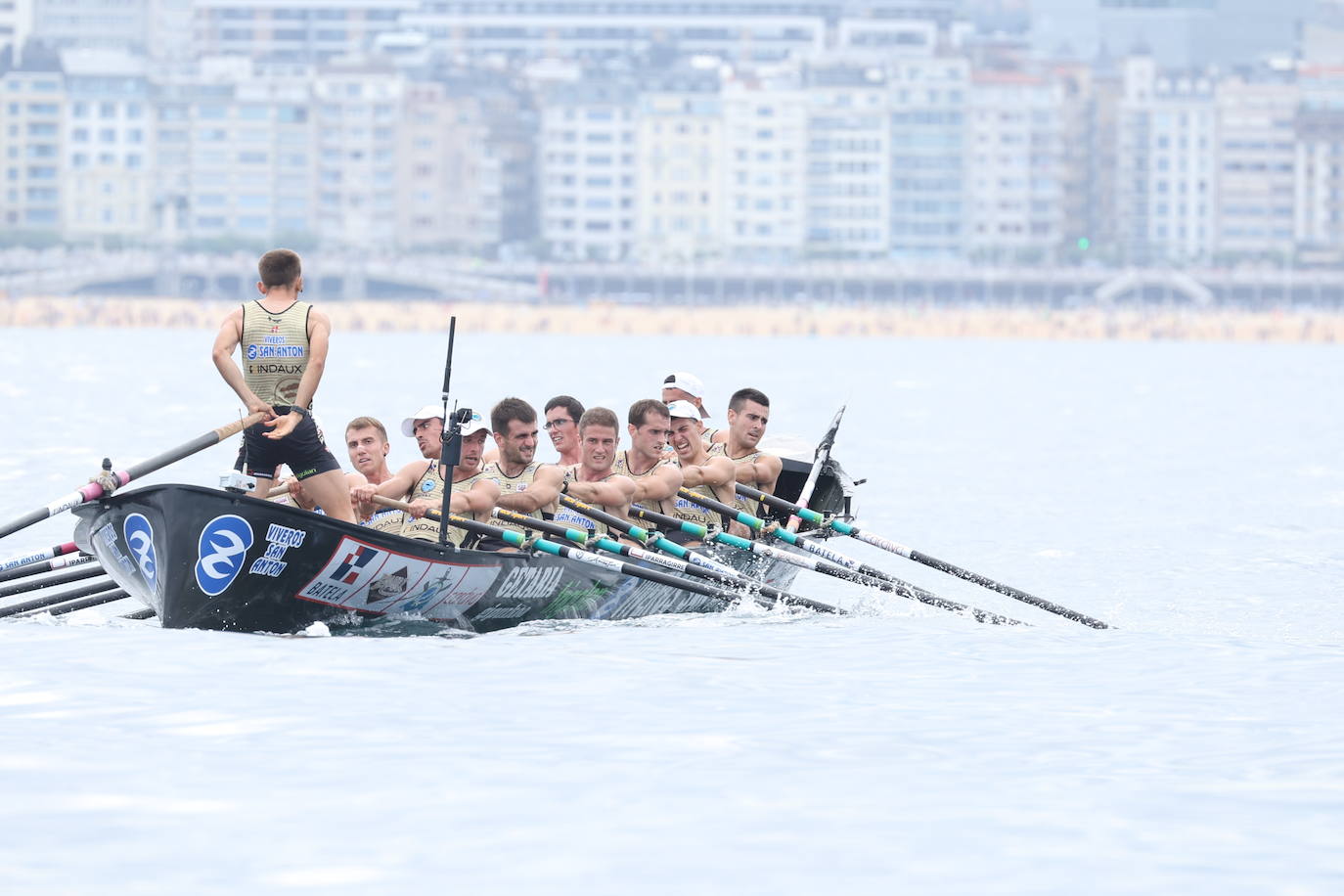 Las mejores imágenes de la regata masculina