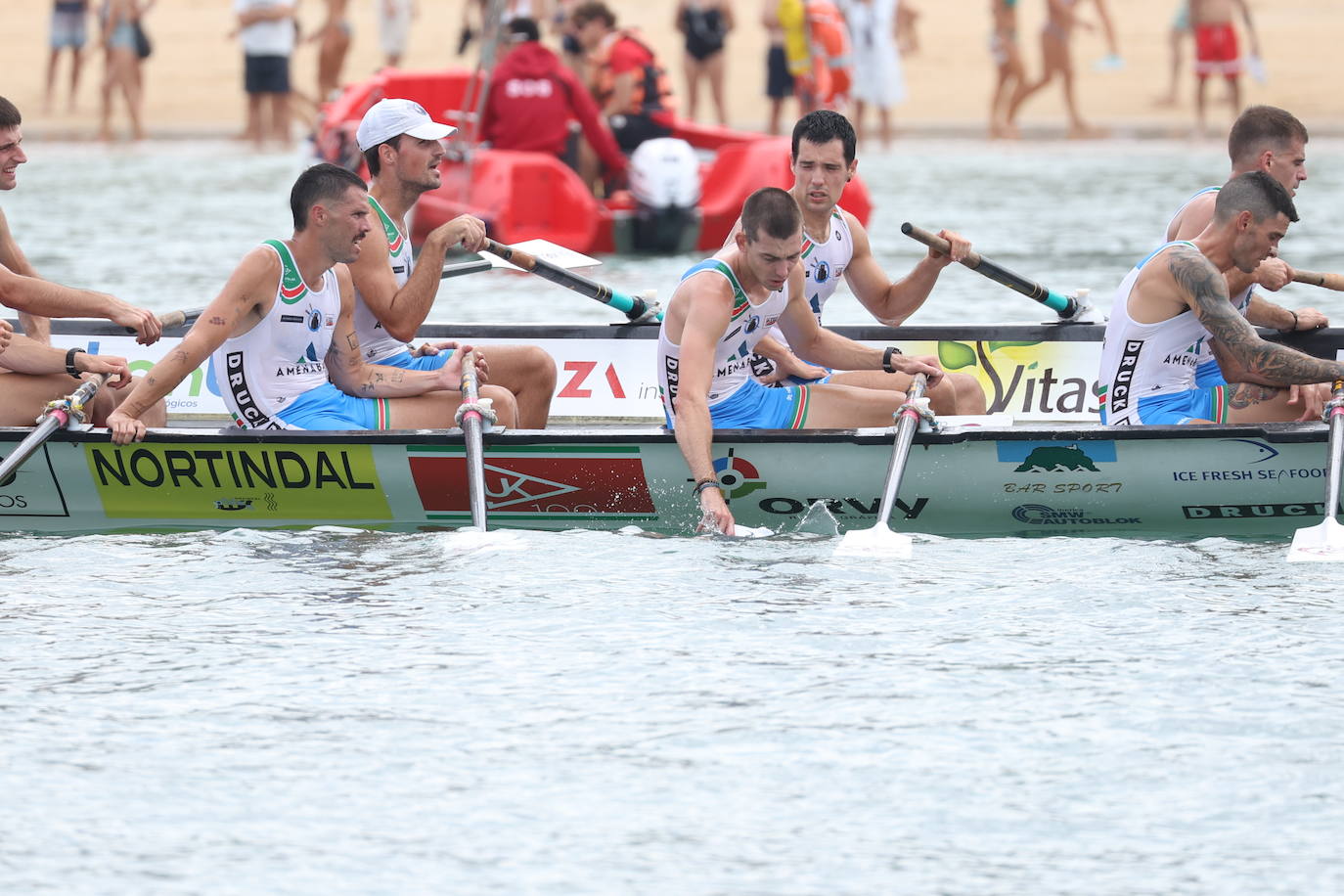 Las mejores imágenes de la regata masculina