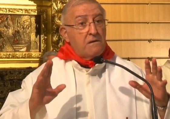 El sacerdote Jesús Planillo Bartos durante la misa celebrada en Cascante.