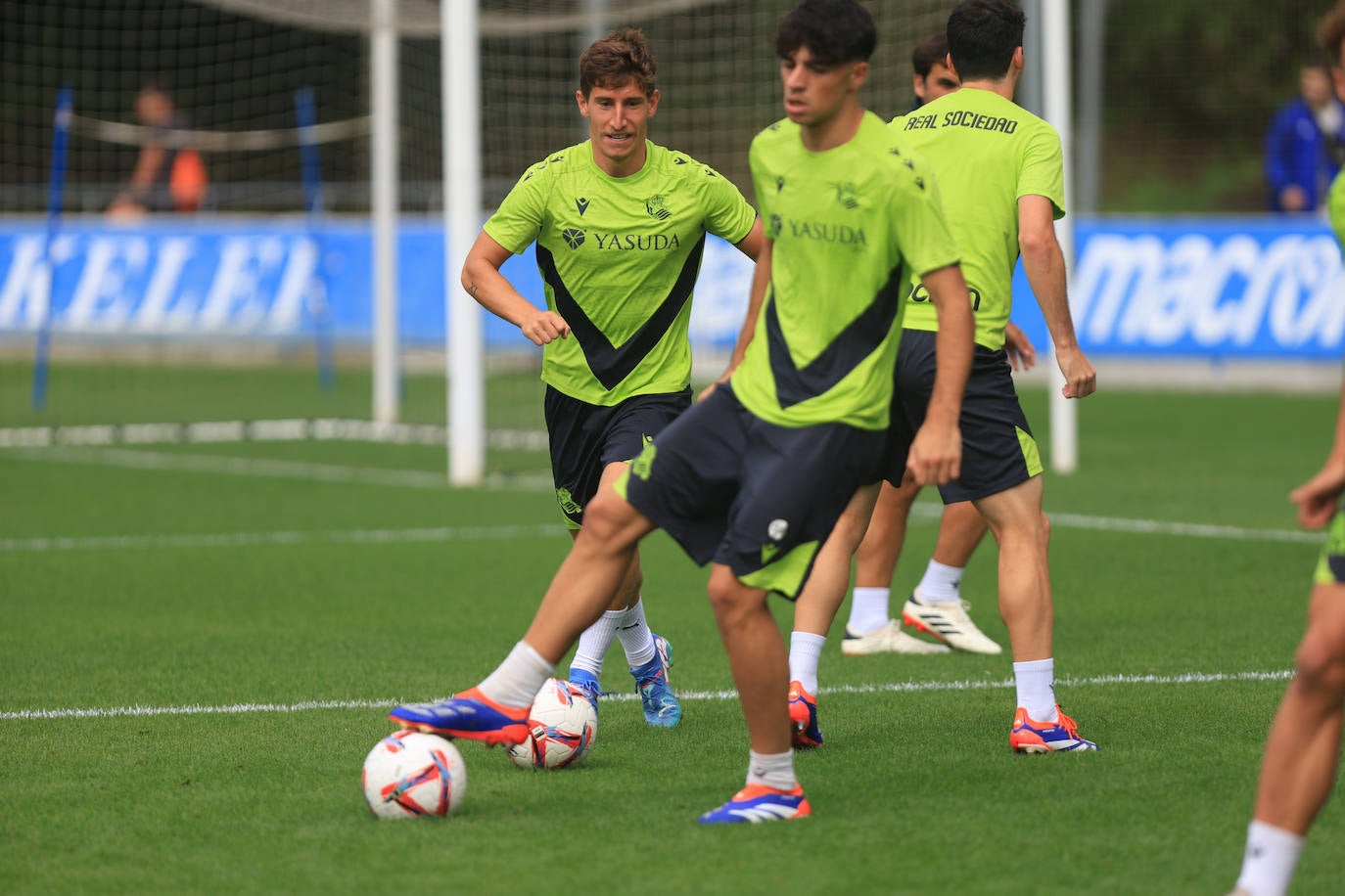 Las mejores imágenes del entrenamiento de la Real en Zubieta