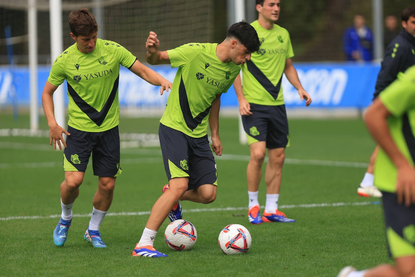 Las mejores imágenes del entrenamiento de la Real en Zubieta