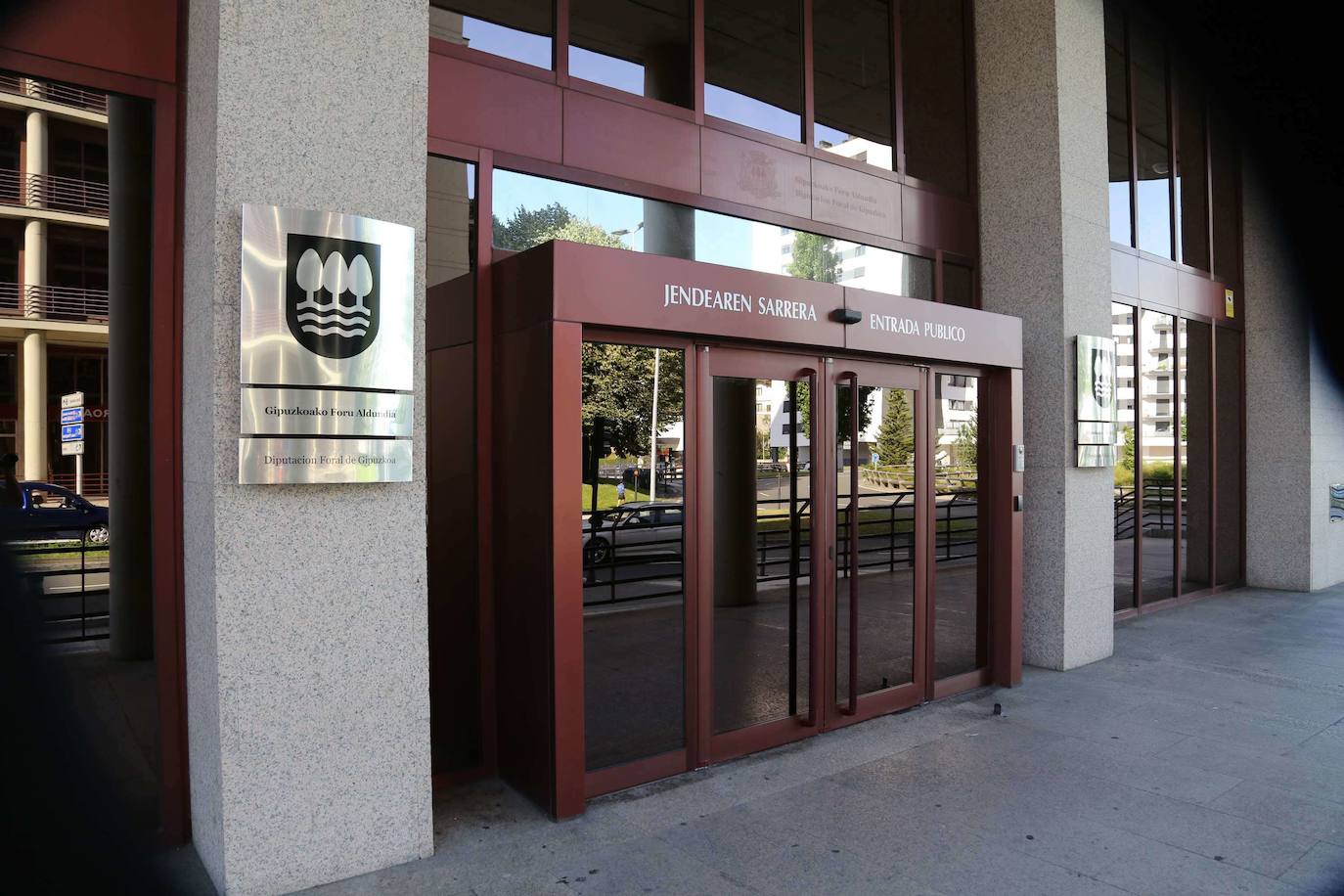 Sede central de la Hacienda de Gipuzkoa en el barrio donostiarra de Errotaburu.