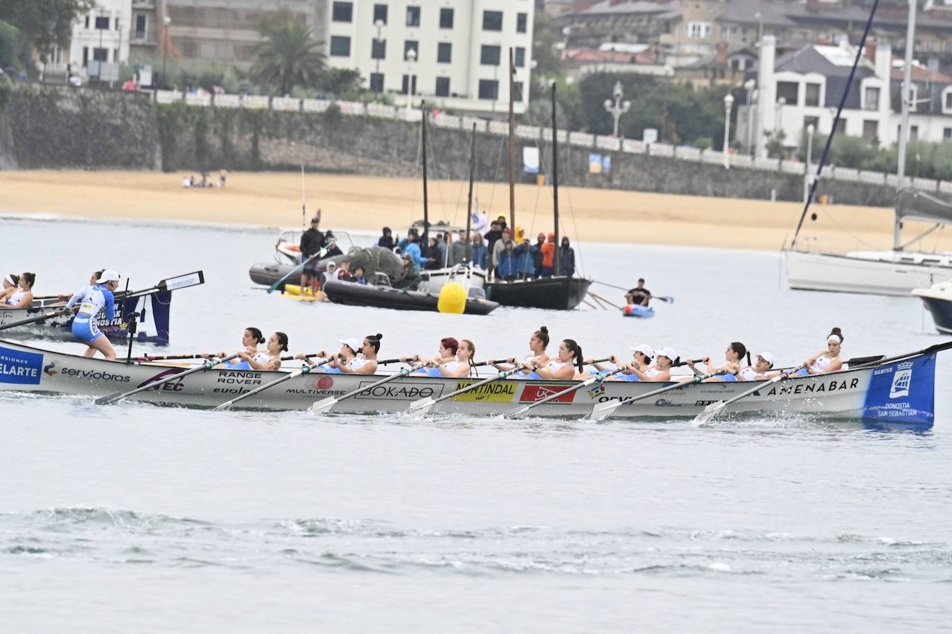 Arraun Lagunak logra su tercera Bandera de La Concha