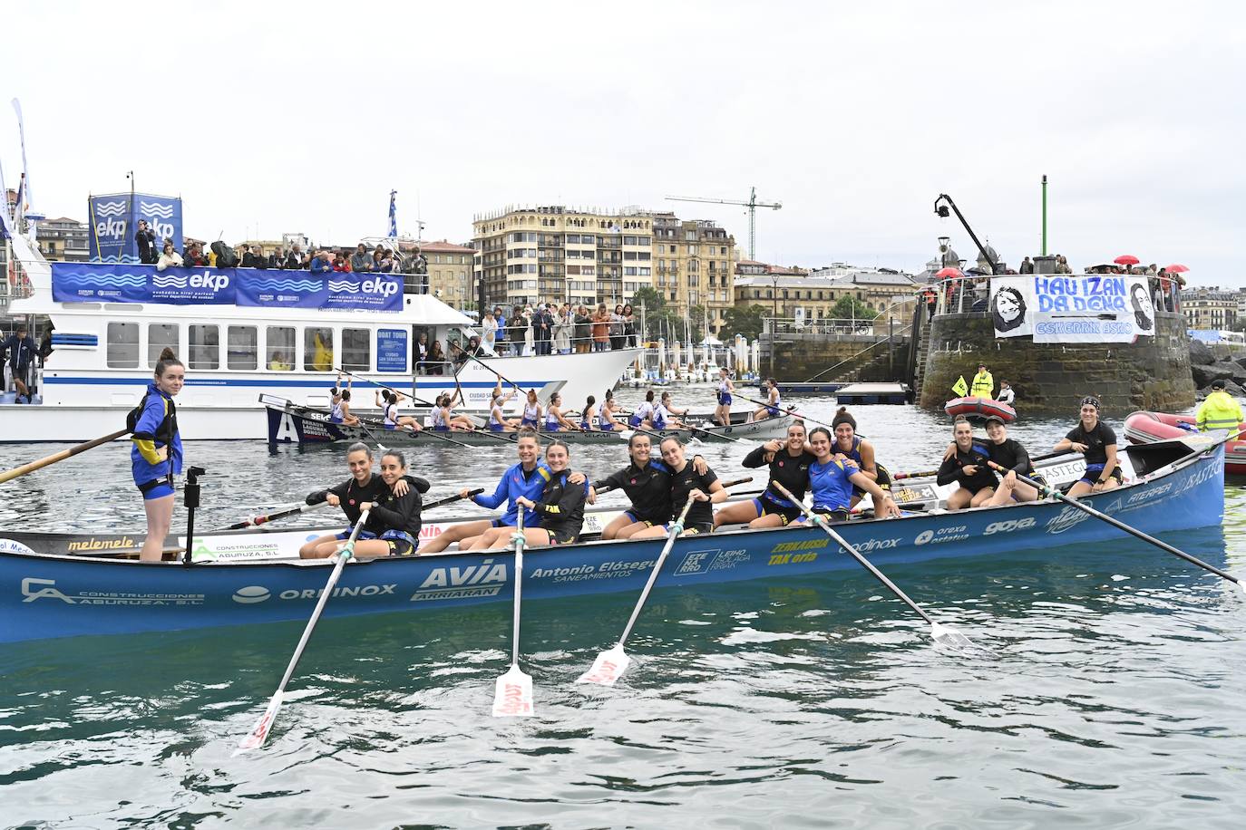 Arraun Lagunak logra su tercera Bandera de La Concha