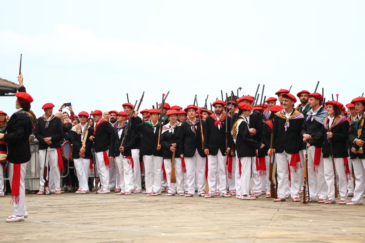 El desfile de la compañía Jaizkibel, en imágenes