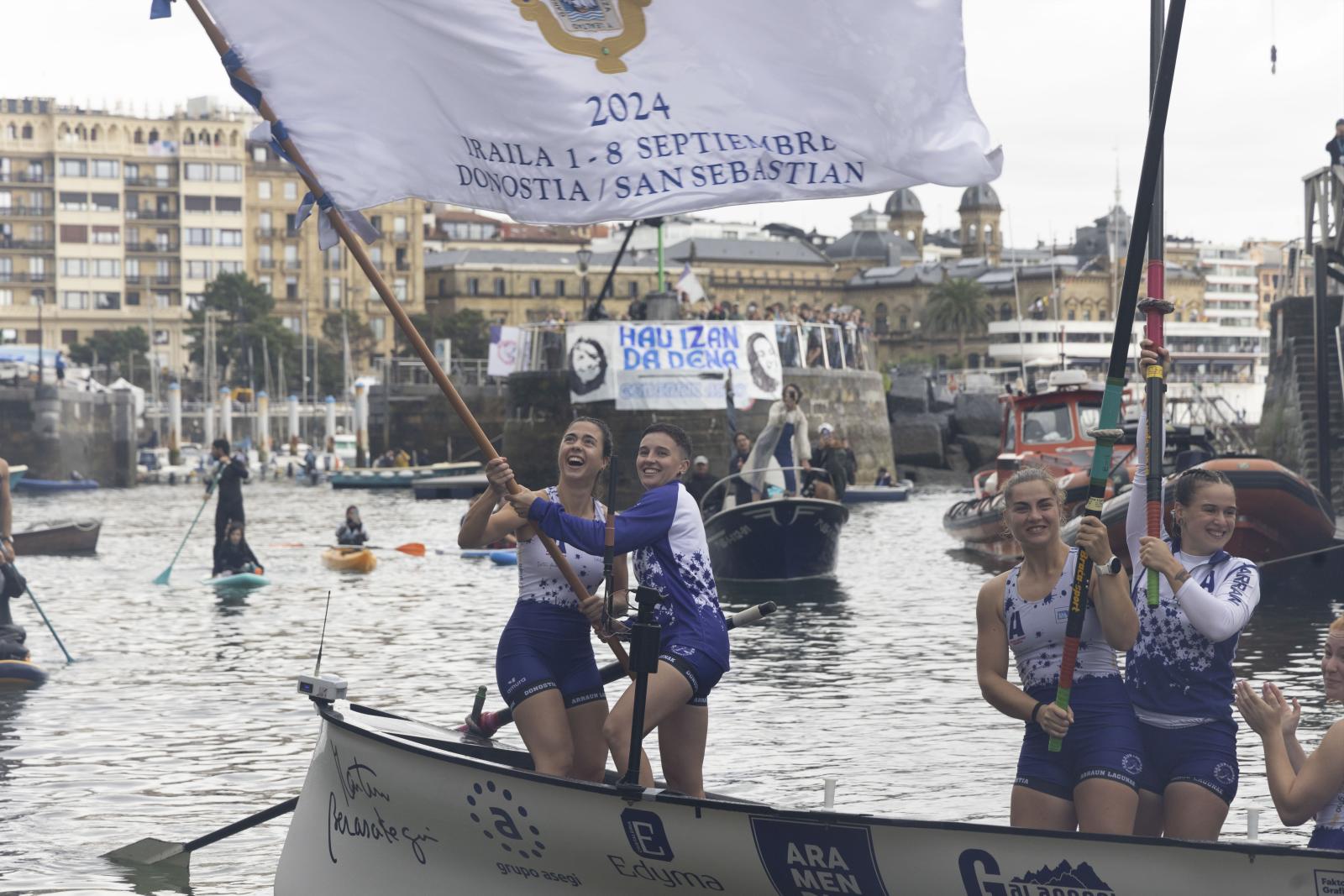 Arraun Lagunak logra su tercera Bandera de La Concha