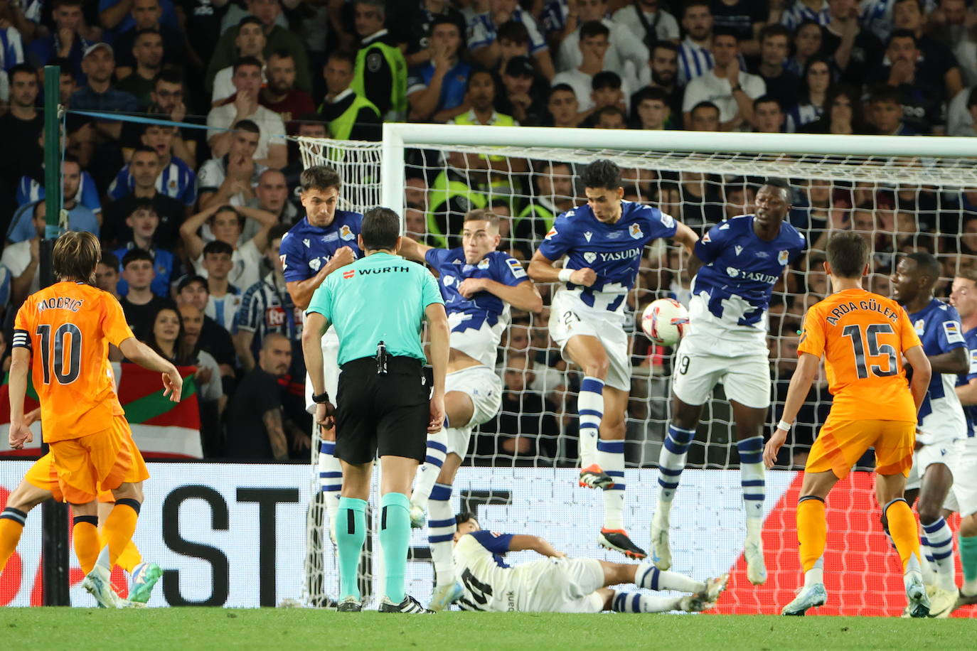 Las mejores imágenes del Real Sociedad - Real Madrid
