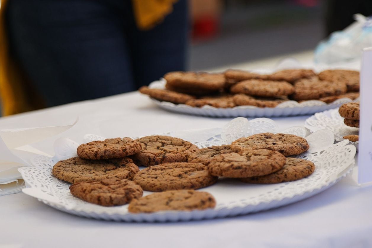 Buen ambiente en la fiesta gastronómica solidaria de Zaporeak