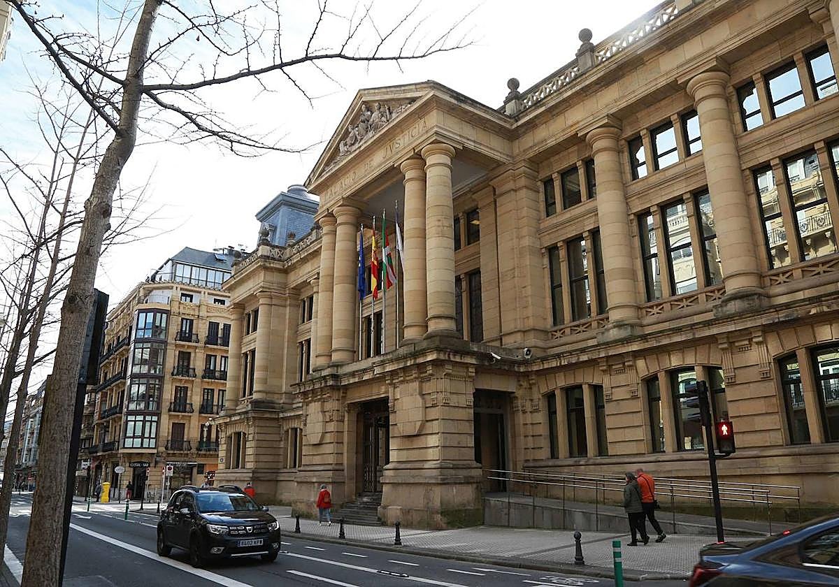 «La niña me dijo que un monstruo le venía a tocar en la noche»