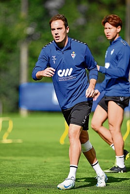 Bautista durante un entrenamiento en Atxabalpe.