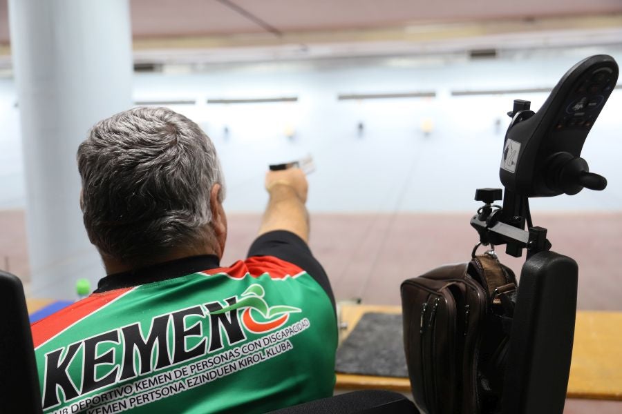 Tiro neumático, un deporte que engancha