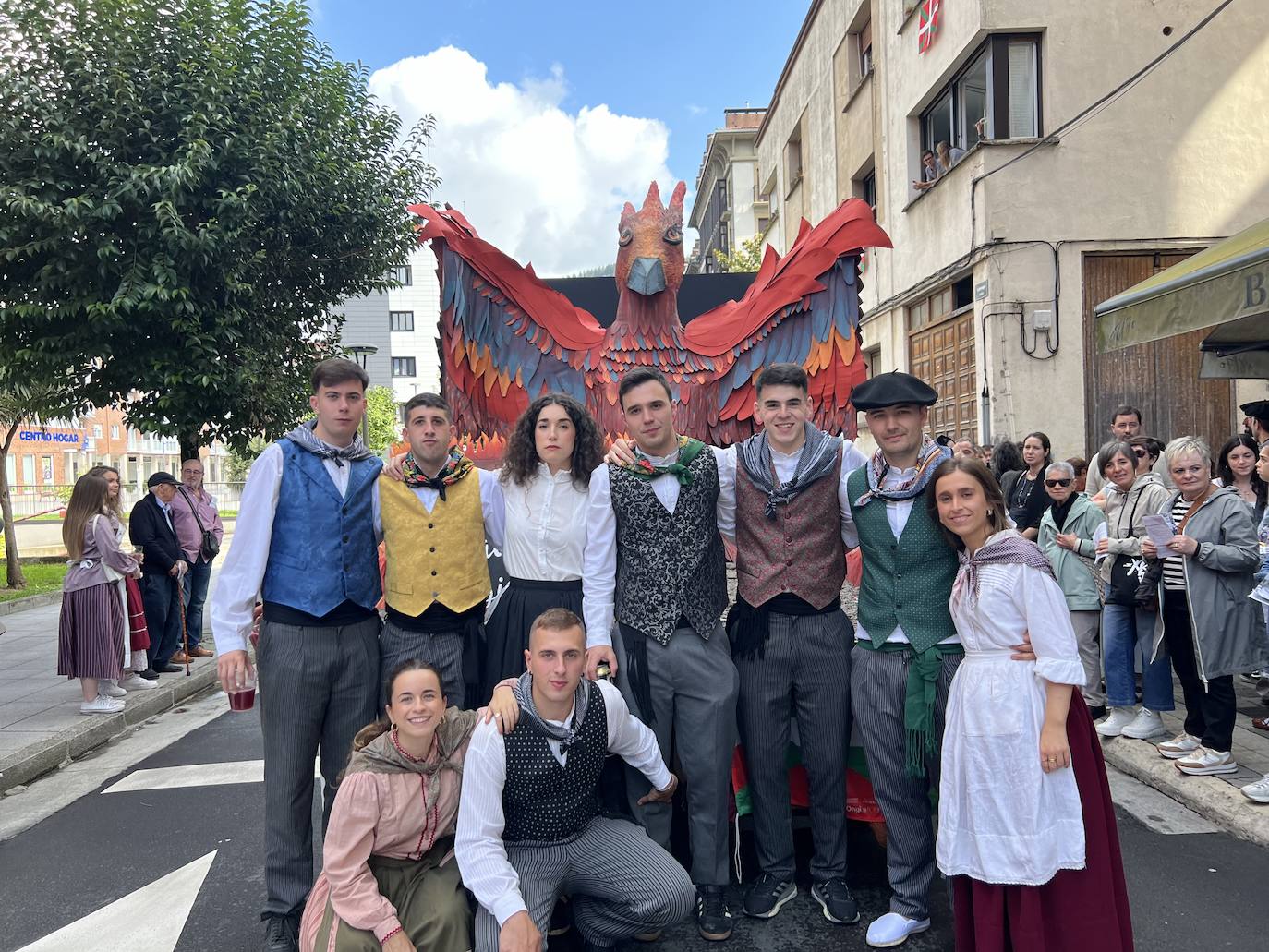 Desfile de carrozas en Urretxu