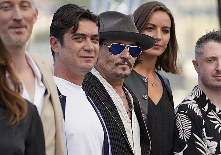 Johnny Depp, durante el photocall de 'Modi, Three Days on the Wing of Madness', en el Festival Internacional de Cine de San Sebastián.