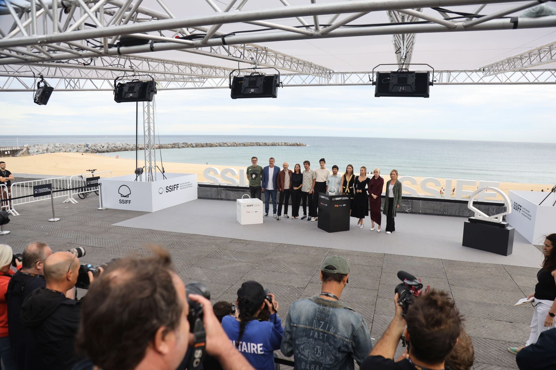 El look oscuro de Ester Expósito para presentar &#039;El Llanto&#039; en San Sebastián