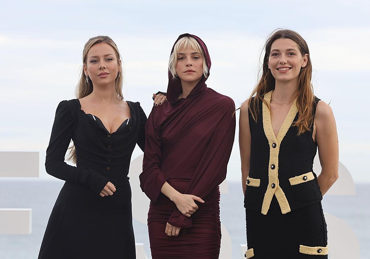 El look oscuro de Ester Expósito para presentar &#039;El Llanto&#039; en San Sebastián