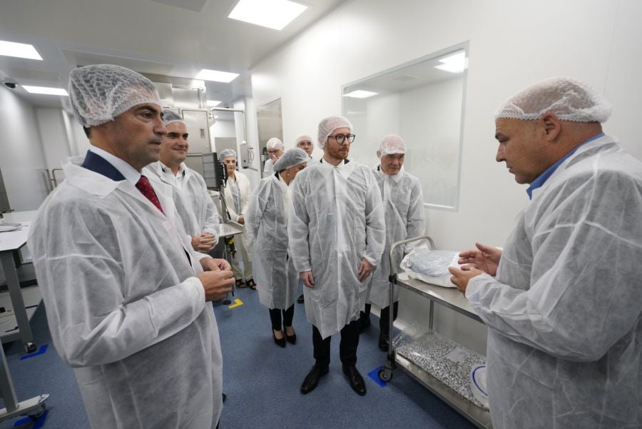 Visita del lehendakari a la empresa Viralgen