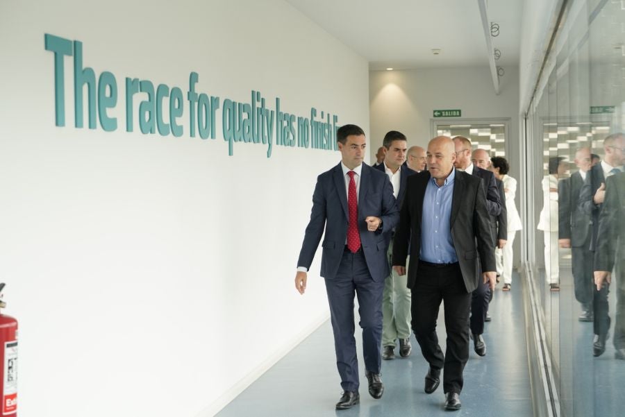Visita del lehendakari a la empresa Viralgen