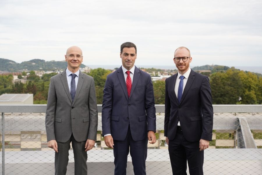 Visita del lehendakari a la empresa Viralgen