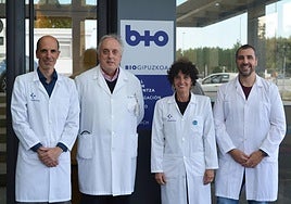 Los doctores de Biogipuzkoa que han llevado a cabo el estudio sobre el ELA.