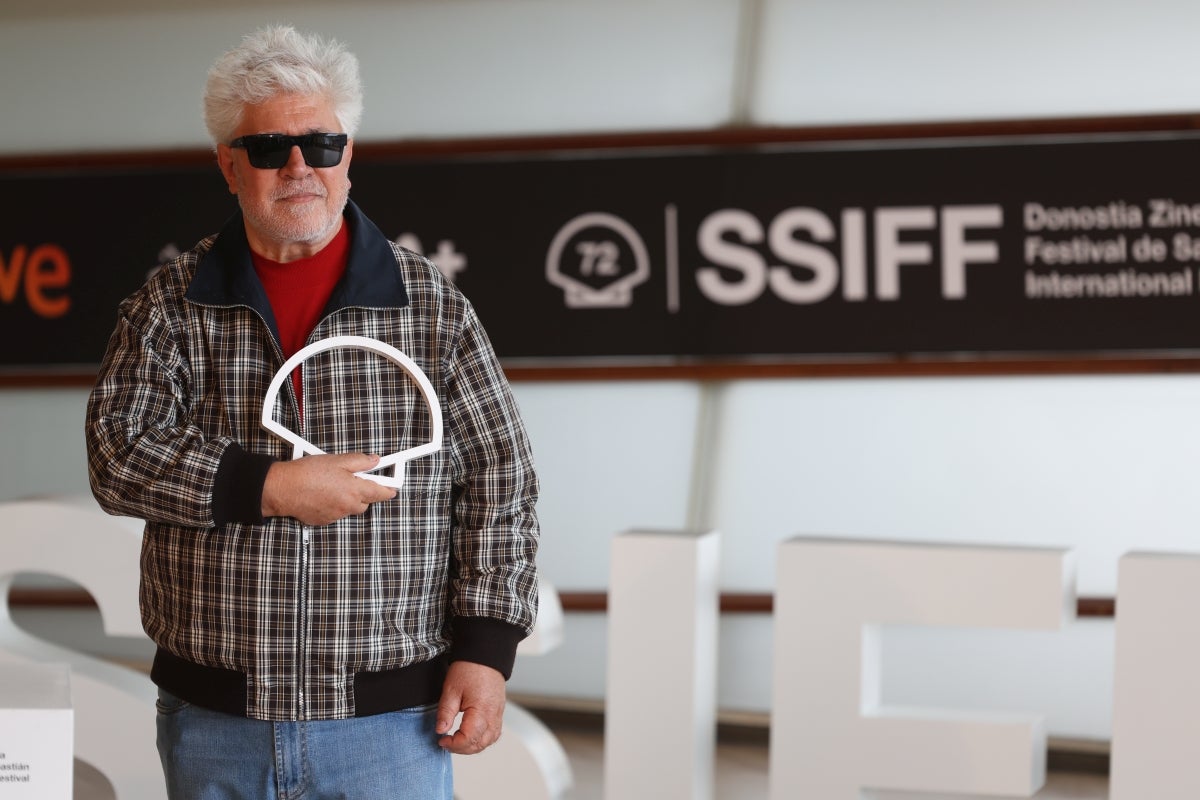 Almodóvar presenta en Donostia &#039;La habitación de al lado&#039;