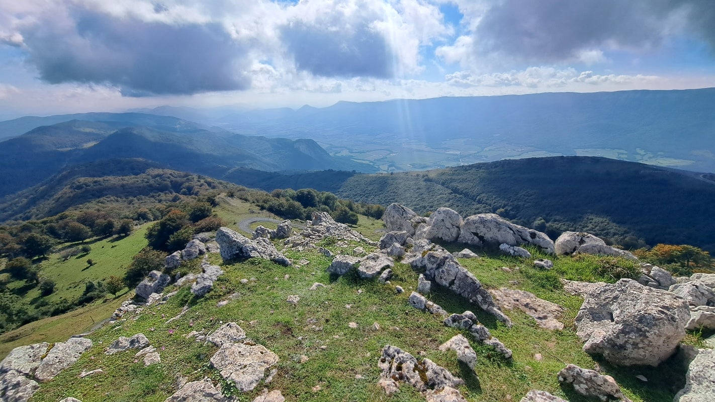 Ruta a la cima de Artxueta