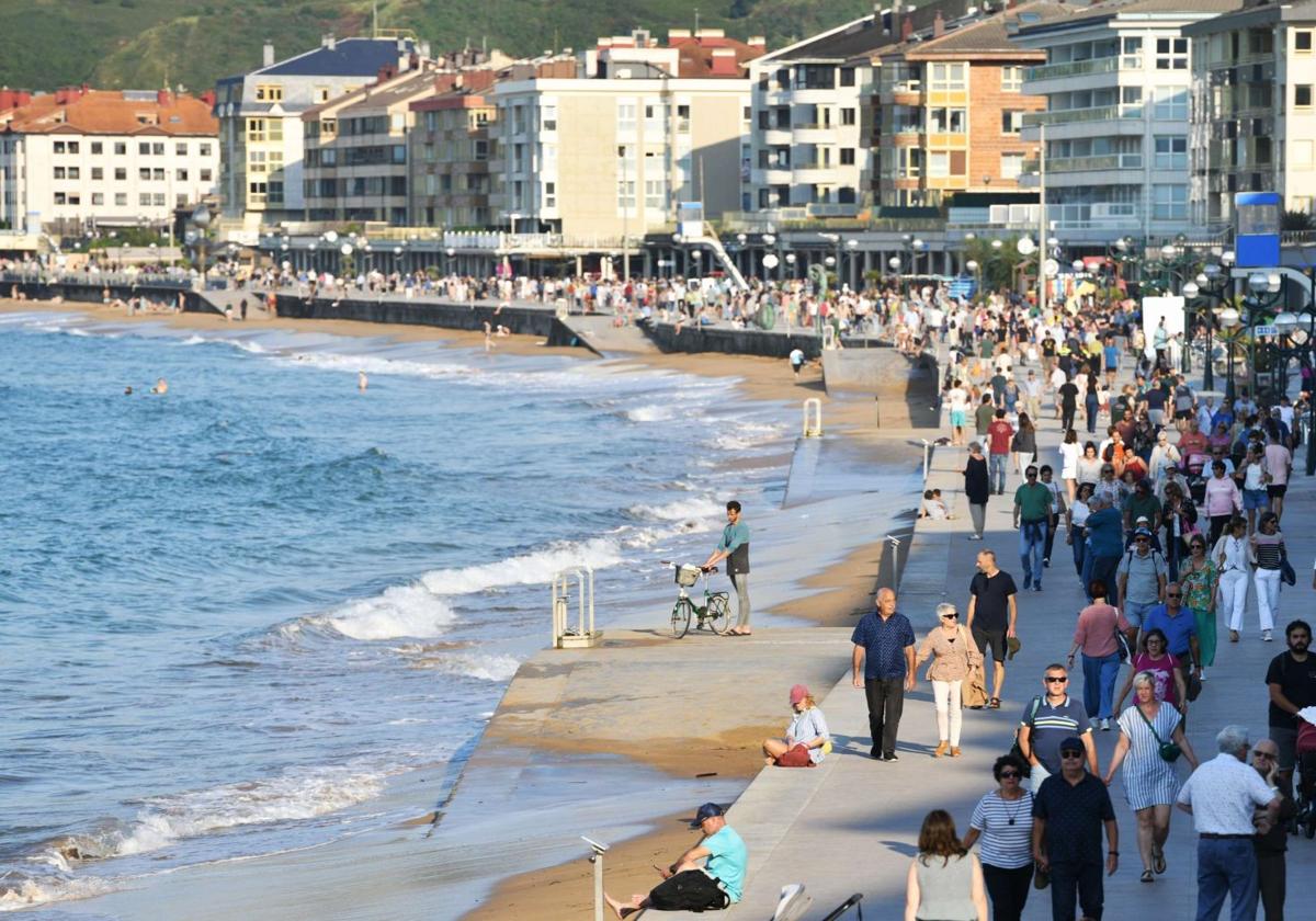 Una de cada tres peticiones del territorio se realizan en Donostialdea