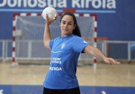 Laura Hernández antes del entrenamiento de ayer en el Gasca.