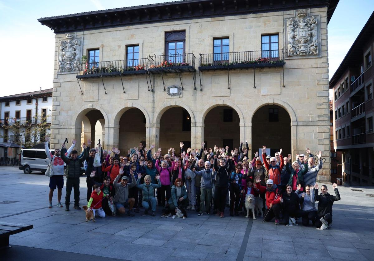 Las imágenes de la excursión al castillo de Beloaga organizada por Mendira