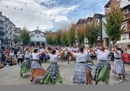 San Juan plaza contó con una muy buena asistencia durante el desarrollo del festival de baile que se vivió ayer.