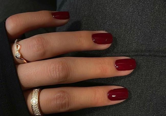 Uñas 'Cherry red'