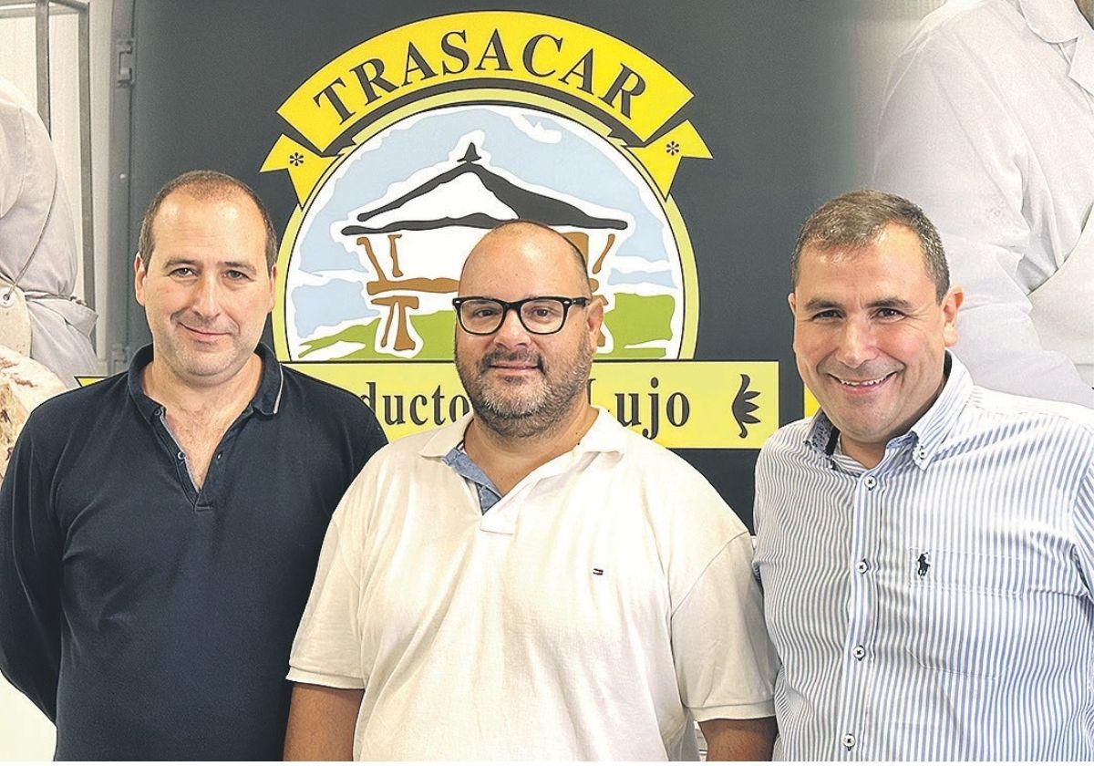 Mariano García Poyuelo, campeón en Donostia, entre Tomás Robredo Pol y su hermano Javier.