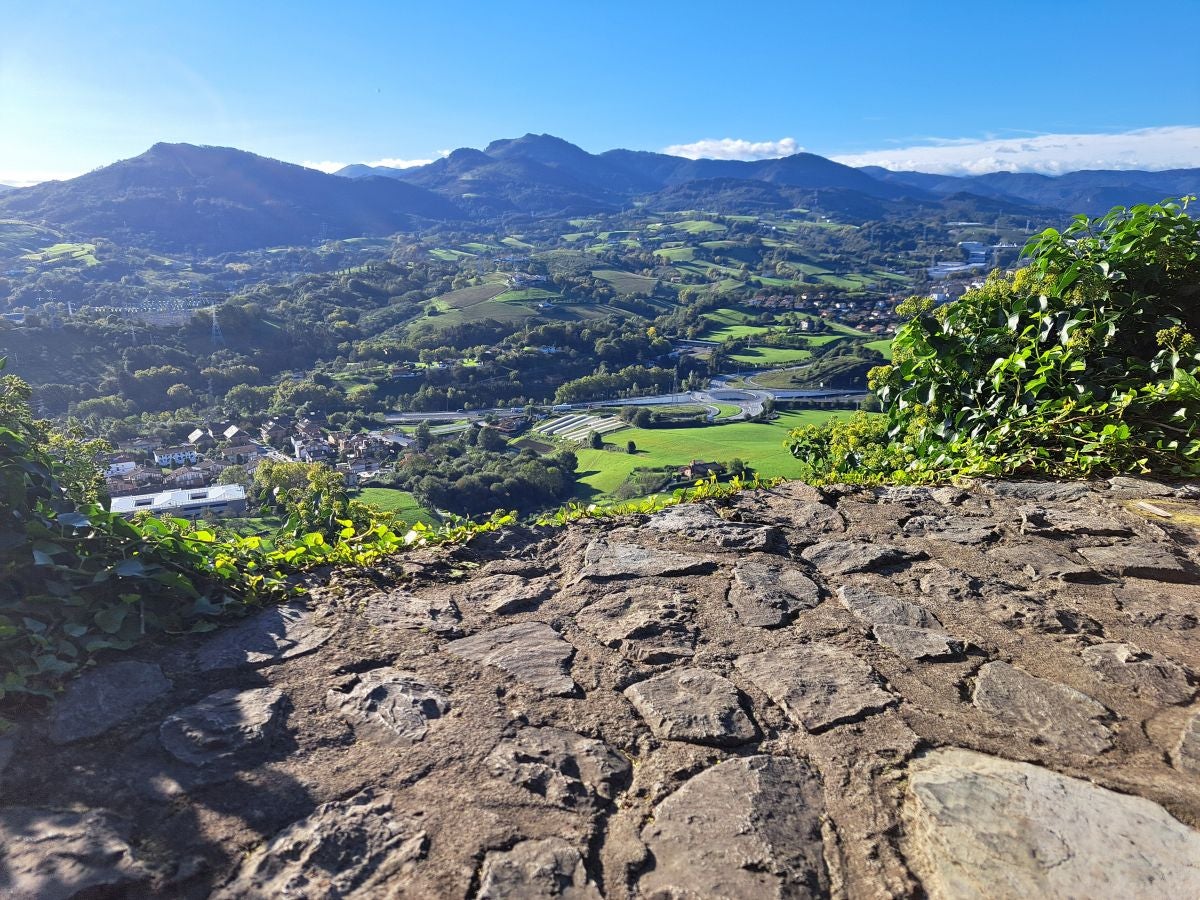 Visitamos Agerreburu, el mirador de Santa Bárbara