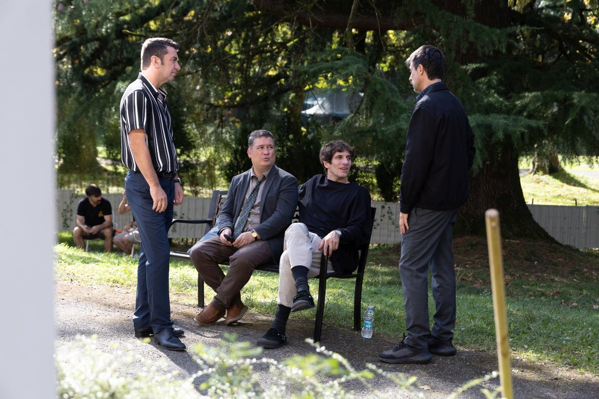 El rodaje de Hugo Silva, Belén Rueda y Antonio Resines en Chillida Leku