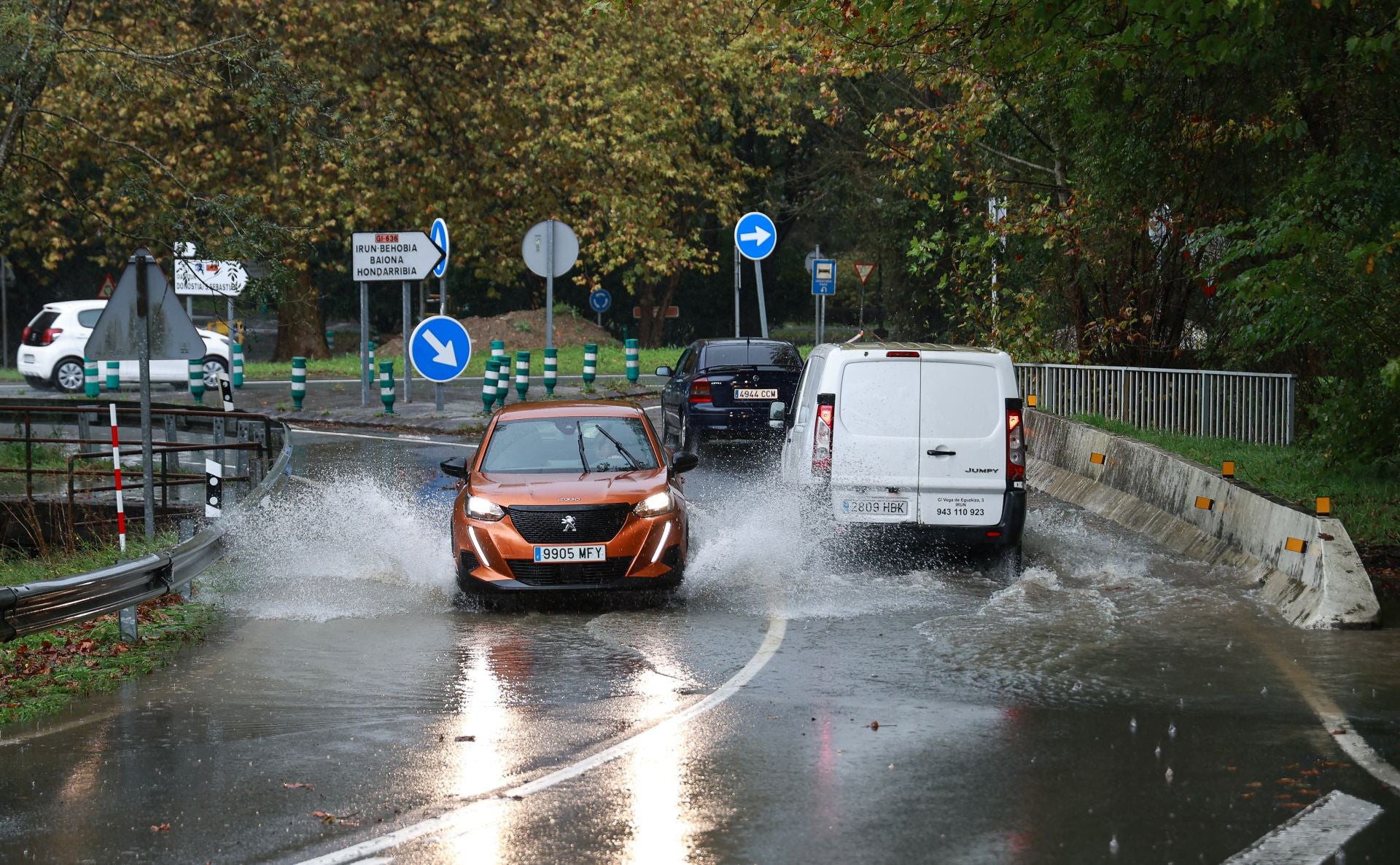 La lluvia hace estragos en el Bidasoa