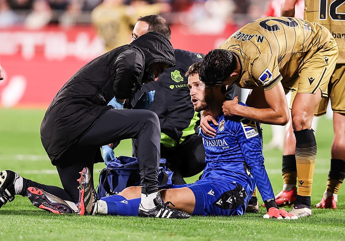 Remiro se recupera después de la mala caída que sufrió el sábado en Montilivi.